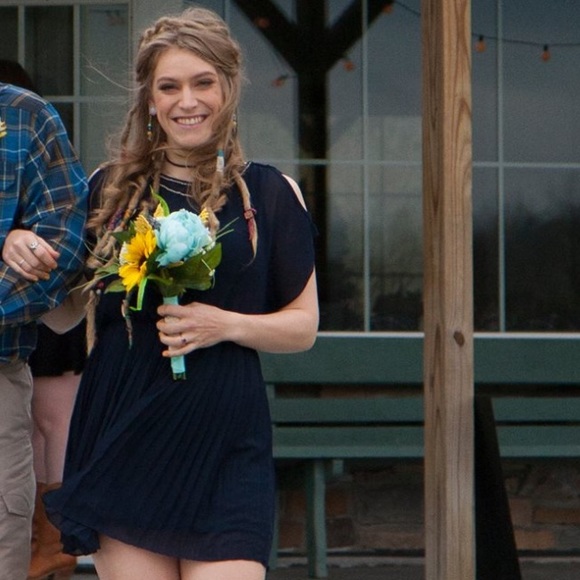 Meet your Posher, Vashti - Picture 3 of 7